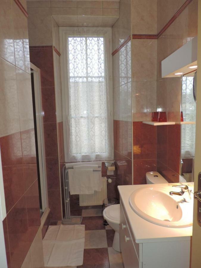 Sees Chez Vous Bed & Breakfast Dış mekan fotoğraf